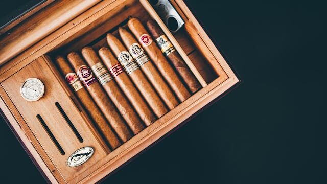 How to Organize Your Cigar Collection in a Humidor